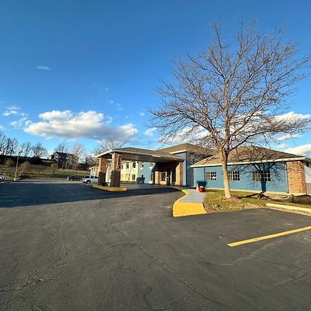 Americinn By Wyndham Reedsburg Dış mekan fotoğraf