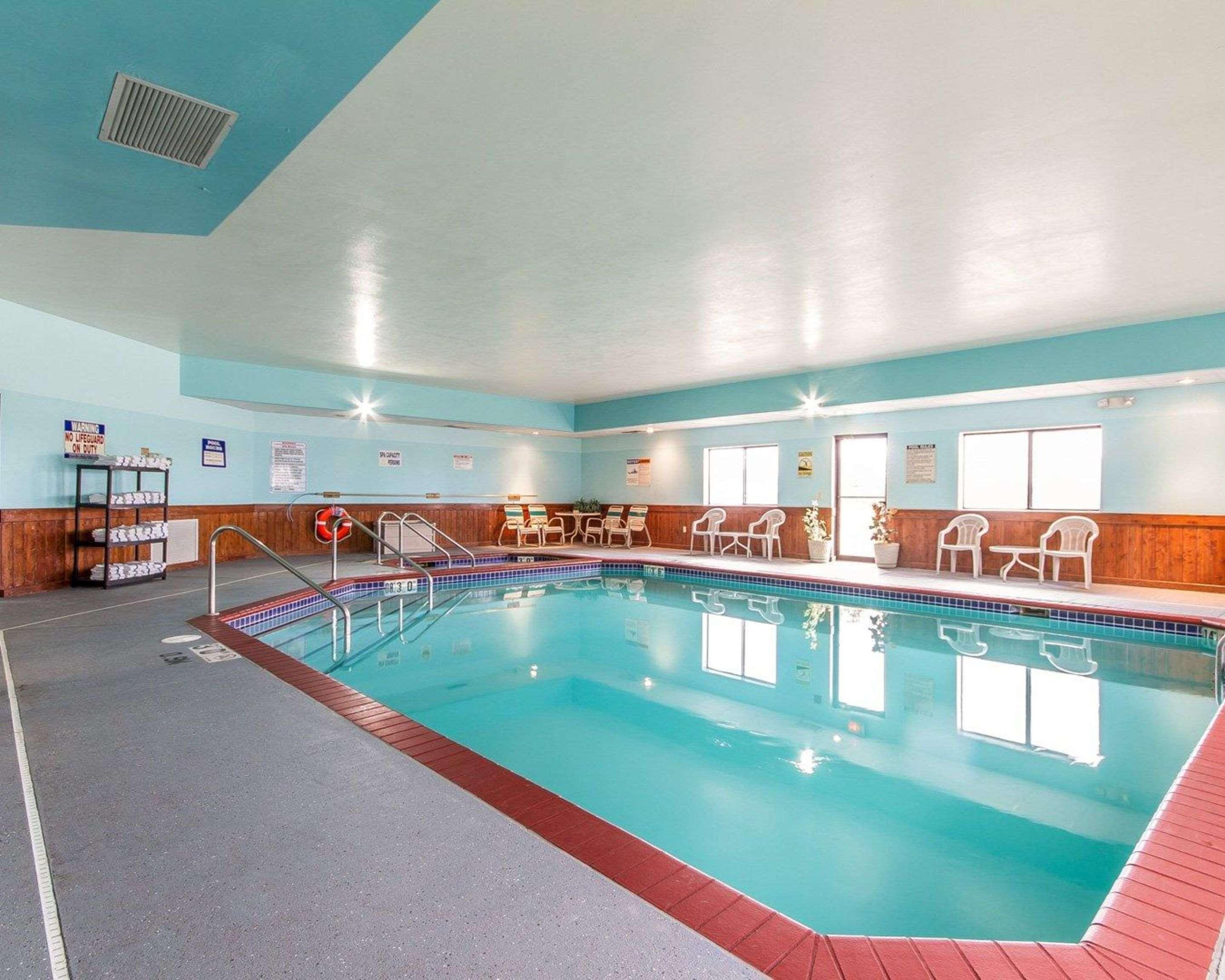 Americinn By Wyndham Reedsburg Dış mekan fotoğraf