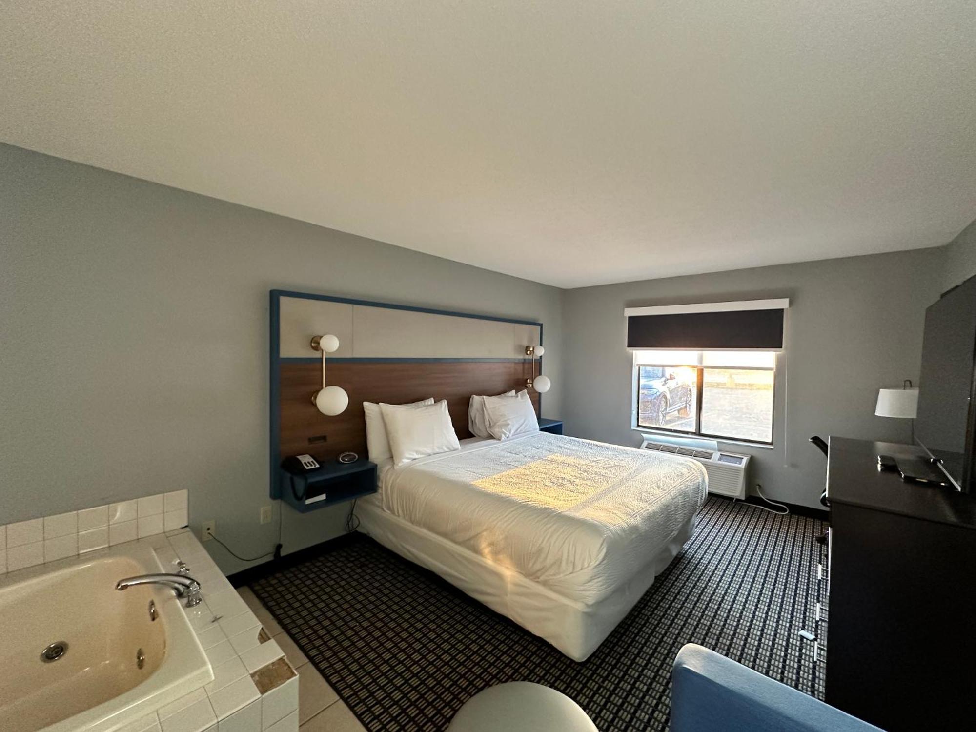 Americinn By Wyndham Reedsburg Dış mekan fotoğraf